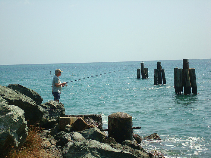 As you see, despite the constant onshore wind, it's much calmer.