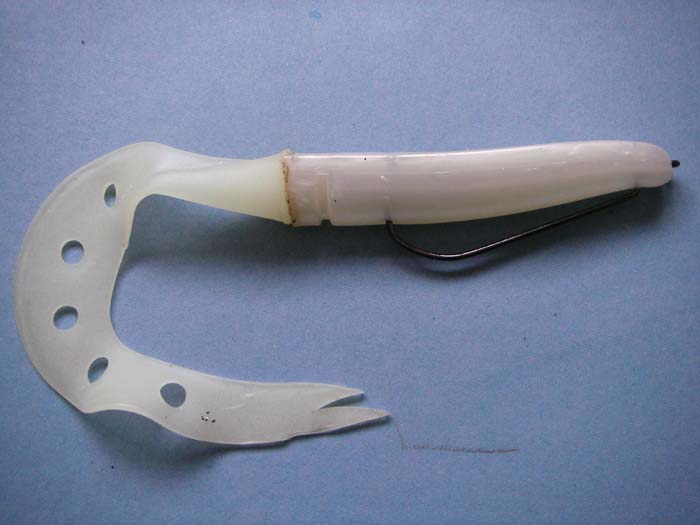 This is ready to fish and almost completely weedless, with the hook point and barb completely concealed.